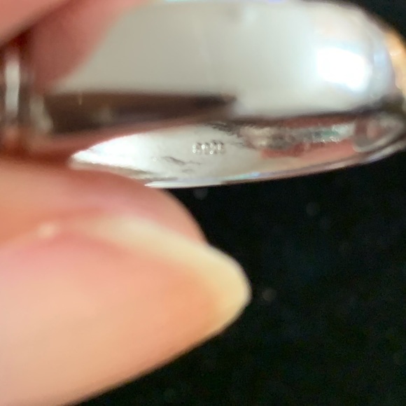 Ring - Picture 4 of 4